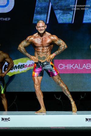 MAN'S PHYSIQUE +179